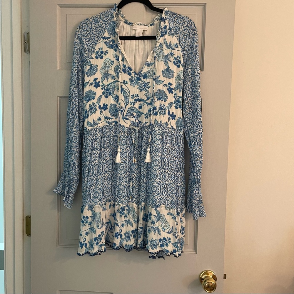 House of Harlow 1960 Blue and White Patterned Dress
